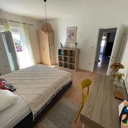 Apartment Lipa *
